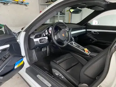 Porsche 911 Carrera 4 PDK — Coupé sportif légendaire, 350 ch et transmission automatique — Miniatura 7