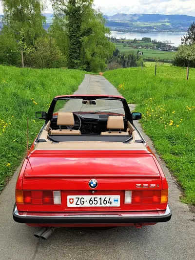 BMW 325 Cabrio 1988 — Chef-d'œuvre cabriolet vintage avec immatriculation collection — Miniatur 12