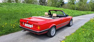 BMW 325 Cabrio 1988 — Chef-d'œuvre cabriolet vintage avec immatriculation collection — Miniatur 11