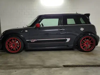 MINI Cooper Works GP 2013 — L'édition collector sportive avec 218 ch et sensation de karting — cruscotto