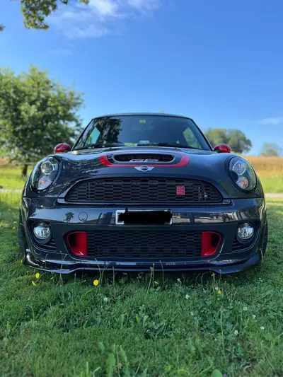 MINI Cooper Works GP 2013 — L'édition collector sportive avec 218 ch et sensation de karting — Miniatura 15