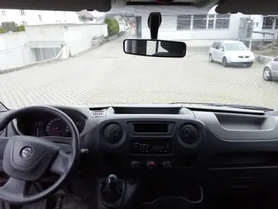 Opel Movano 3.5t — Plateau 3 côtés, 22 000 km, état impeccable — détail