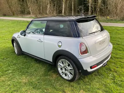 Mini Cooper S Cabrio 50 Camden 2009 — Cabriolet dynamique, moteur turbo rénové — côté