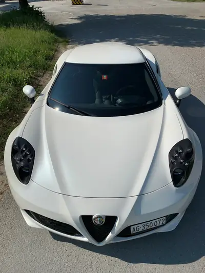 Alfa Romeo 4C 1750 TBi TCT — Légendaire coupé sportif, première main, entretien certifié — dettaglio