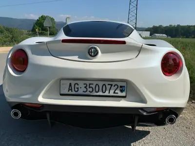 Alfa Romeo 4C 1750 TBi TCT — Légendaire coupé sportif, première main, entretien certifié — Miniatura 7