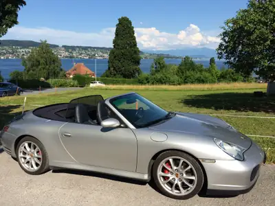 Porsche 911 Carrera 4 S Cabrio — Roadster iconique 2004, très entretenu, 320 ch — fianco