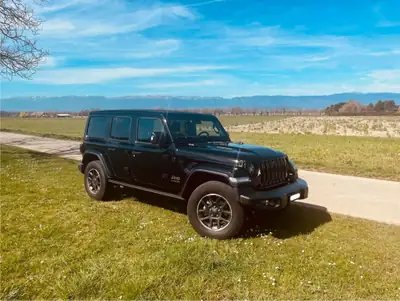 Jeep Wrangler Unlimited 80th Anniversary — Mythique 4x4 avec 53'000 km seulement — side view