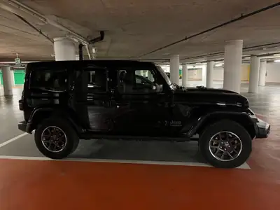 Jeep Wrangler Unlimited 80th Anniversary — Mythique 4x4 avec 53'000 km seulement — detail