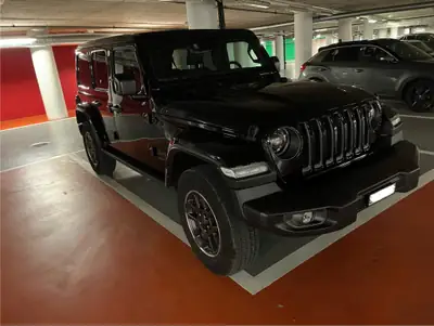 Jeep Wrangler Unlimited 80th Anniversary — Mythique 4x4 avec 53'000 km seulement — Thumbnail 9