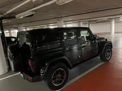 Jeep Wrangler Unlimited 80th Anniversary — Mythique 4x4 avec 53'000 km seulement — Thumbnail 8
