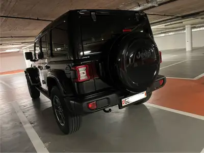 Jeep Wrangler Unlimited 80th Anniversary — Mythique 4x4 avec 53'000 km seulement — Thumbnail 7
