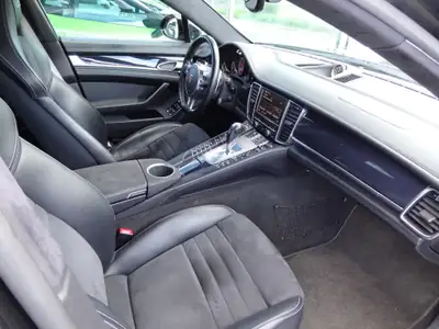 Porsche Panamera GTS 4.8 PDK — Berline sportive d'exception, état impeccable — cruscotto