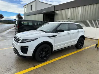 Range Rover Evoque 2.0 TD4 HSE Dynamic — SUV compact premium, moteur diesel efficace — arrière