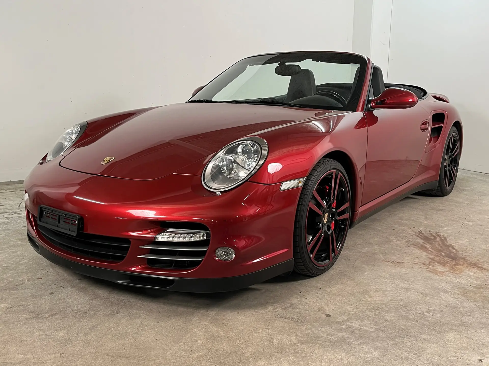 Porsche 911 Turbo Cabrio PDK — Légendaire sportive décapotable, 500 ch purs