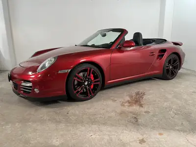 Porsche 911 Turbo Cabrio PDK — Légendaire sportive décapotable, 500 ch purs — Heckansicht