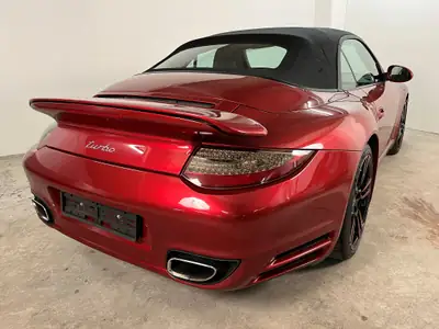 Porsche 911 Turbo Cabrio PDK — Légendaire sportive décapotable, 500 ch purs — Detail