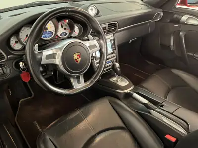 Porsche 911 Turbo Cabrio PDK — Légendaire sportive décapotable, 500 ch purs — Miniatur 13