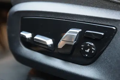 BMW 530d Touring Luxury Line — Break diesel performant, première main, sans accident — Miniature 15