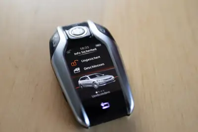 BMW 530d Touring Luxury Line — Break diesel performant, première main, sans accident — Miniature 18