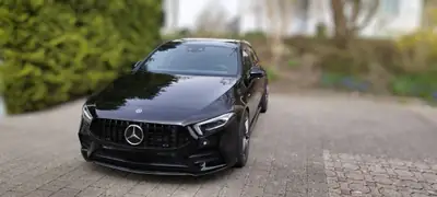 Mercedes-Benz A 35 AMG 4Matic — Compacte haute performance, 306 ch et traction intégrale — vue extérieure