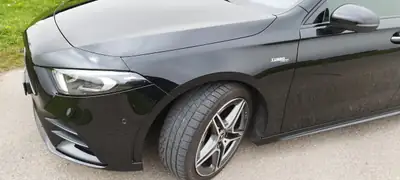 Mercedes-Benz A 35 AMG 4Matic — Compacte haute performance, 306 ch et traction intégrale — Miniature 7