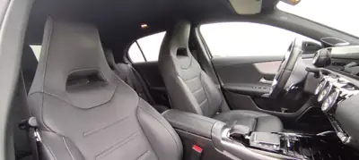 Mercedes-Benz A 35 AMG 4Matic — Compacte haute performance, 306 ch et traction intégrale — Miniature 16