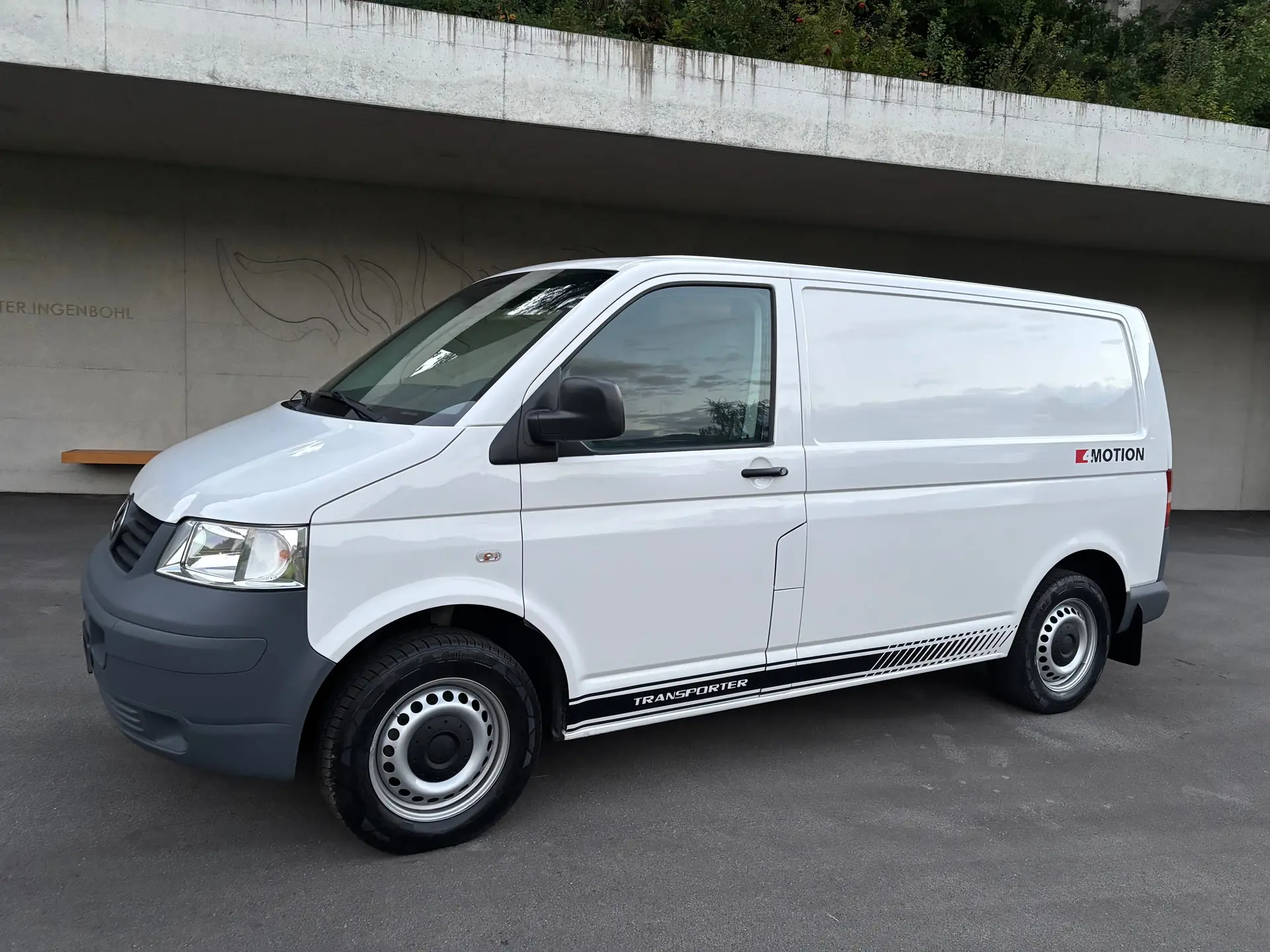 Volkswagen T5 2006 occasion Brunnen — 2