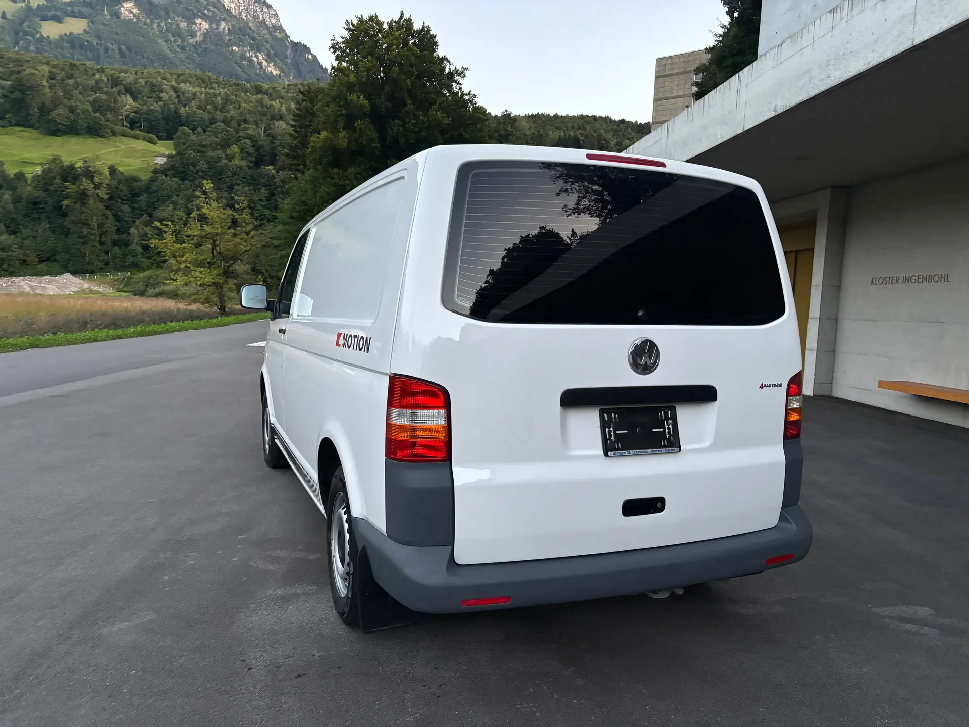 Volkswagen T5 2006 occasion Brunnen — 4