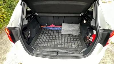 BMW 218 Active Tourer Sport Line — Monospace compact performant, entretien BMW complet — Miniature 9