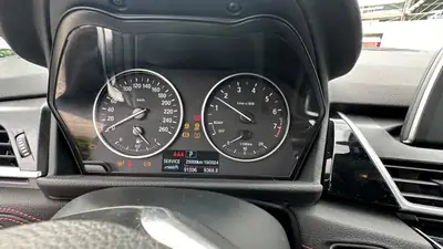 BMW 218 Active Tourer Sport Line — Monospace compact performant, entretien BMW complet — Miniature 10