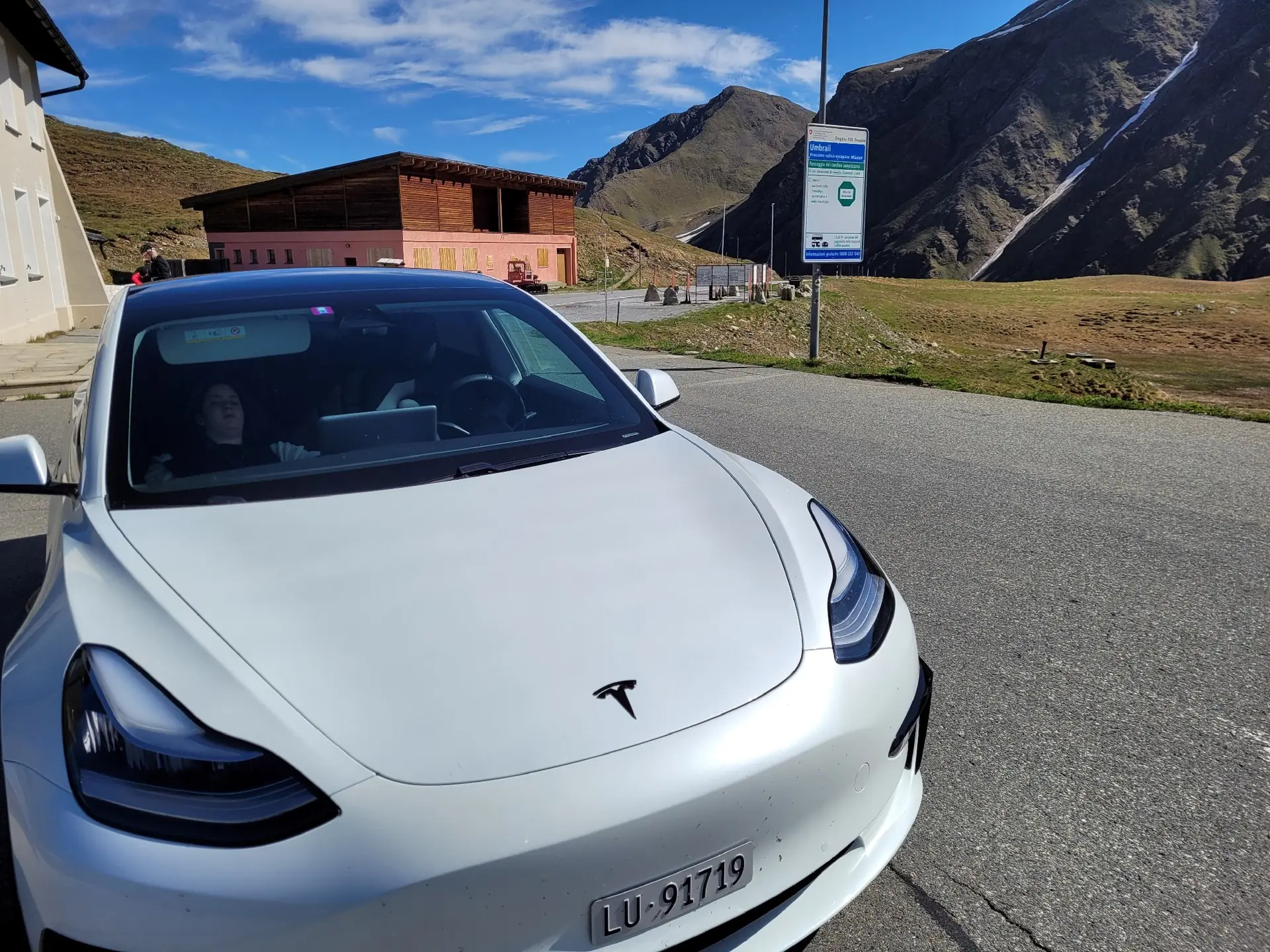 Tesla Model 3 2020 occasion Meggen — 4