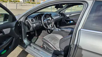 Mercedes-Benz C 250 Coupé Sport — Élégance dynamique, moteur performant 204 ch — Thumbnail 9