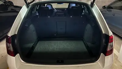 Skoda Octavia Combi 2.0 TSI RS — Break sportif 220 ch, sans sinistre — Miniatur 11