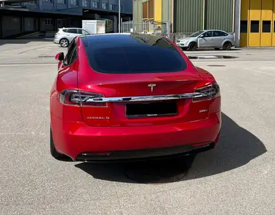 Tesla Model S 100D — Berline électrique haute performance, batterie neuve — Detail