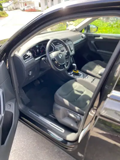 VW Tiguan 2.0 TSI Comfortline 4Motion — SUV polyvalent, intégrale performante — Thumbnail 9