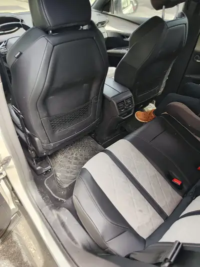 Peugeot 3008 300e Hybrid4 GT — SUV hybride rechargeable 4x4, 43 500 km — Detail