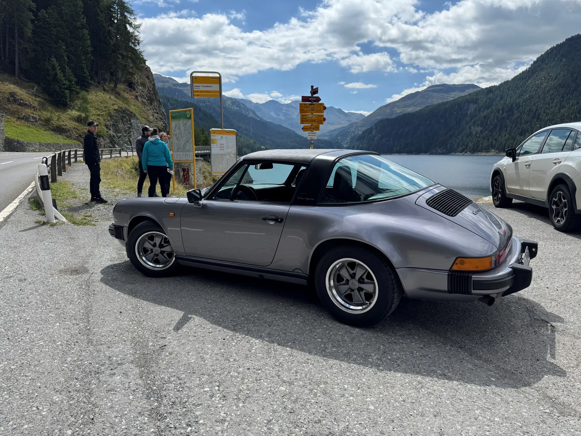 Porsche 911 Targa Jubilé 1988 — Chef-d'œuvre cabriolet, matching numbers, CH-Auslieferung