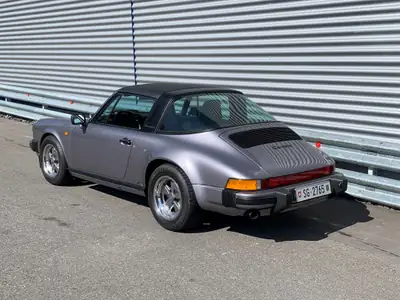 Porsche 911 Targa Jubilé 1988 — Chef-d'œuvre cabriolet, matching numbers, CH-Auslieferung — interni