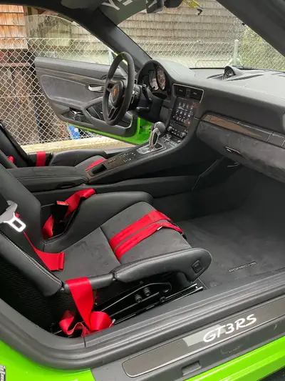 Porsche 911 GT3 RS MR Manthey Racing — Légendaire track car, 24'000 km seulement — intérieur