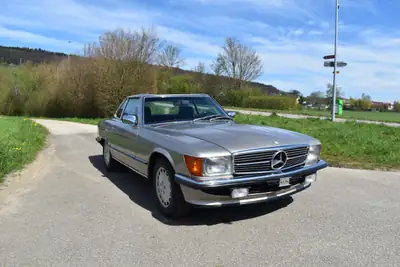 Mercedes-Benz SL 300 1986 — Cabriolet de prestige, état d'origine préservé — vista esterna