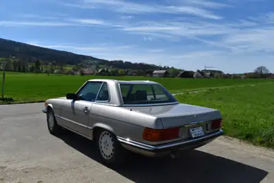 Mercedes-Benz SL 300 1986 — Cabriolet de prestige, état d'origine préservé — interni