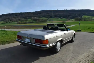Mercedes-Benz SL 300 1986 — Cabriolet de prestige, état d'origine préservé — Miniatura 12