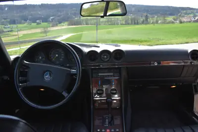 Mercedes-Benz SL 300 1986 — Cabriolet de prestige, état d'origine préservé — Miniatura 16