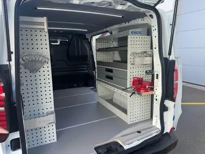 VW T6.1 — Utilitaire polyvalent diesel, parfaitement équipé et très faible kilométrage — Armaturenbrett