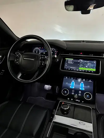 Land Rover Range Rover Velar R-Dynamic P 300 — SUV premium avec rouage intégral et faible kilométrage — Miniature 8