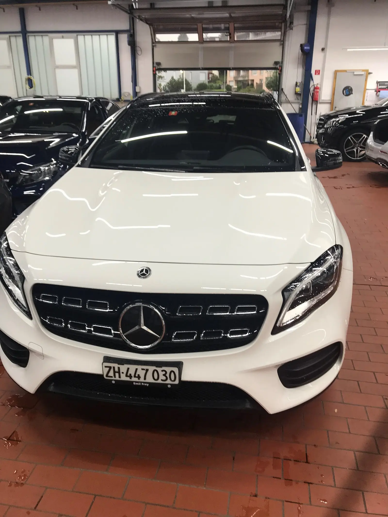 Mercedes-Benz GLA 250 AMG Line 4Matic — SUV compact premium avec 2 ans de garantie — vue extérieure