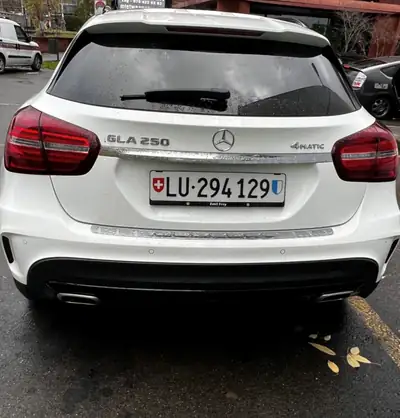Mercedes-Benz GLA 250 AMG Line 4Matic — SUV compact premium avec 2 ans de garantie — détail