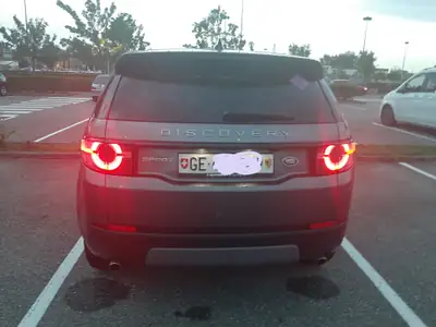 Land Rover Discovery Sport 2.0 Si4 HSE Luxury — SUV 7 places, 241 ch, seulement 45'000 km — détail