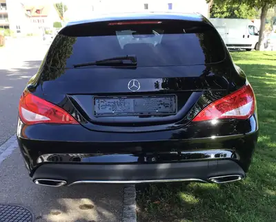 Mercedes-Benz CLA 220 D — Break urbain diesel efficace, 70'000 km seulement — Miniatura 7
