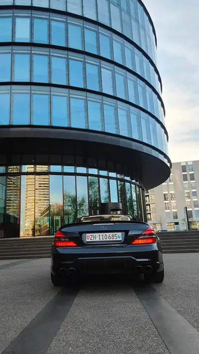 Mercedes-Benz SL 63 AMG — Roadster légendaire, 525 ch, entretien premium — Armaturenbrett